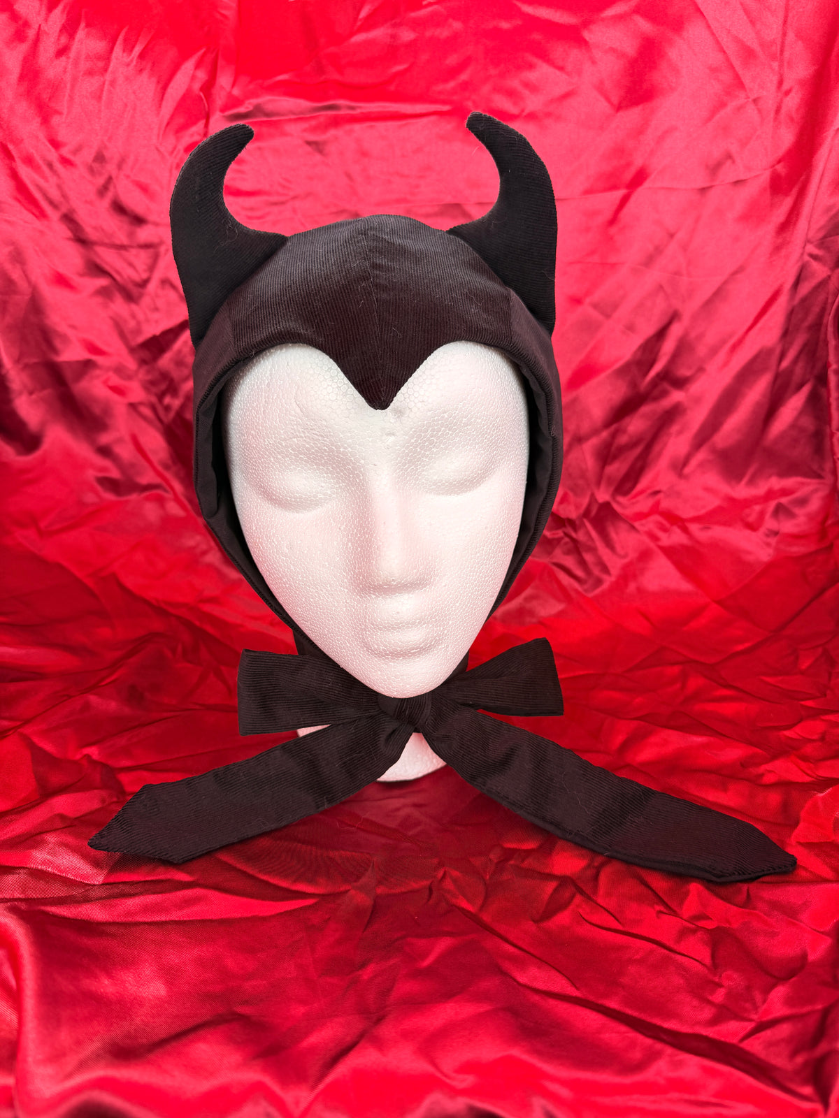 Cotton Devil Bonnet