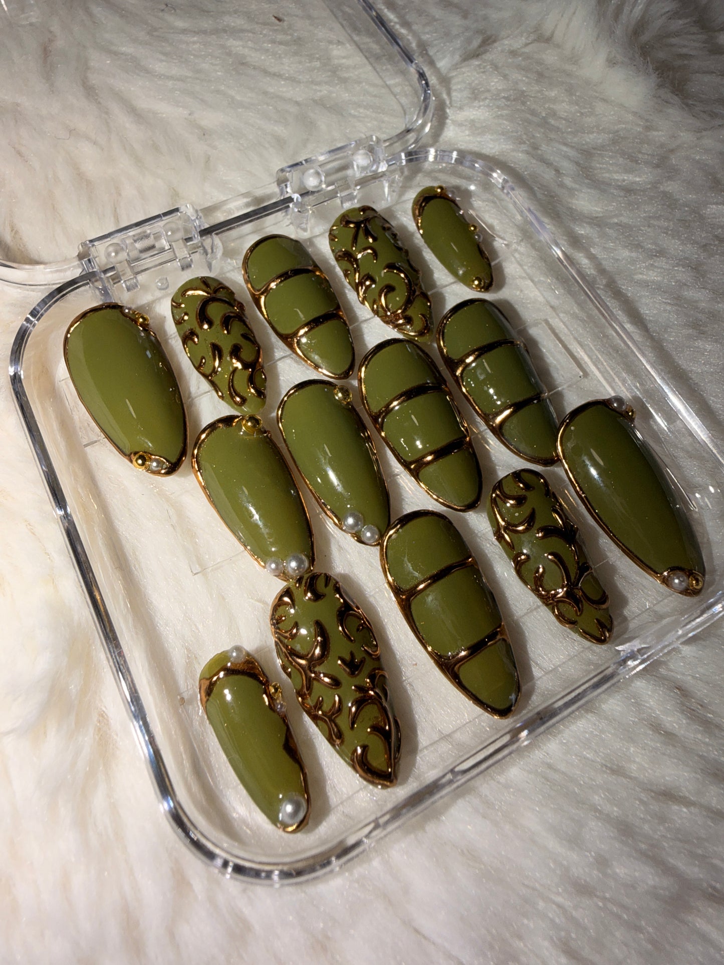 Olive Filigree