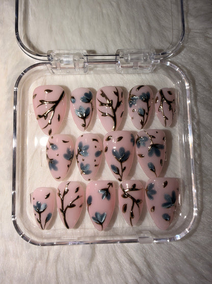 Cateye Flowers w/ Gold Stems
