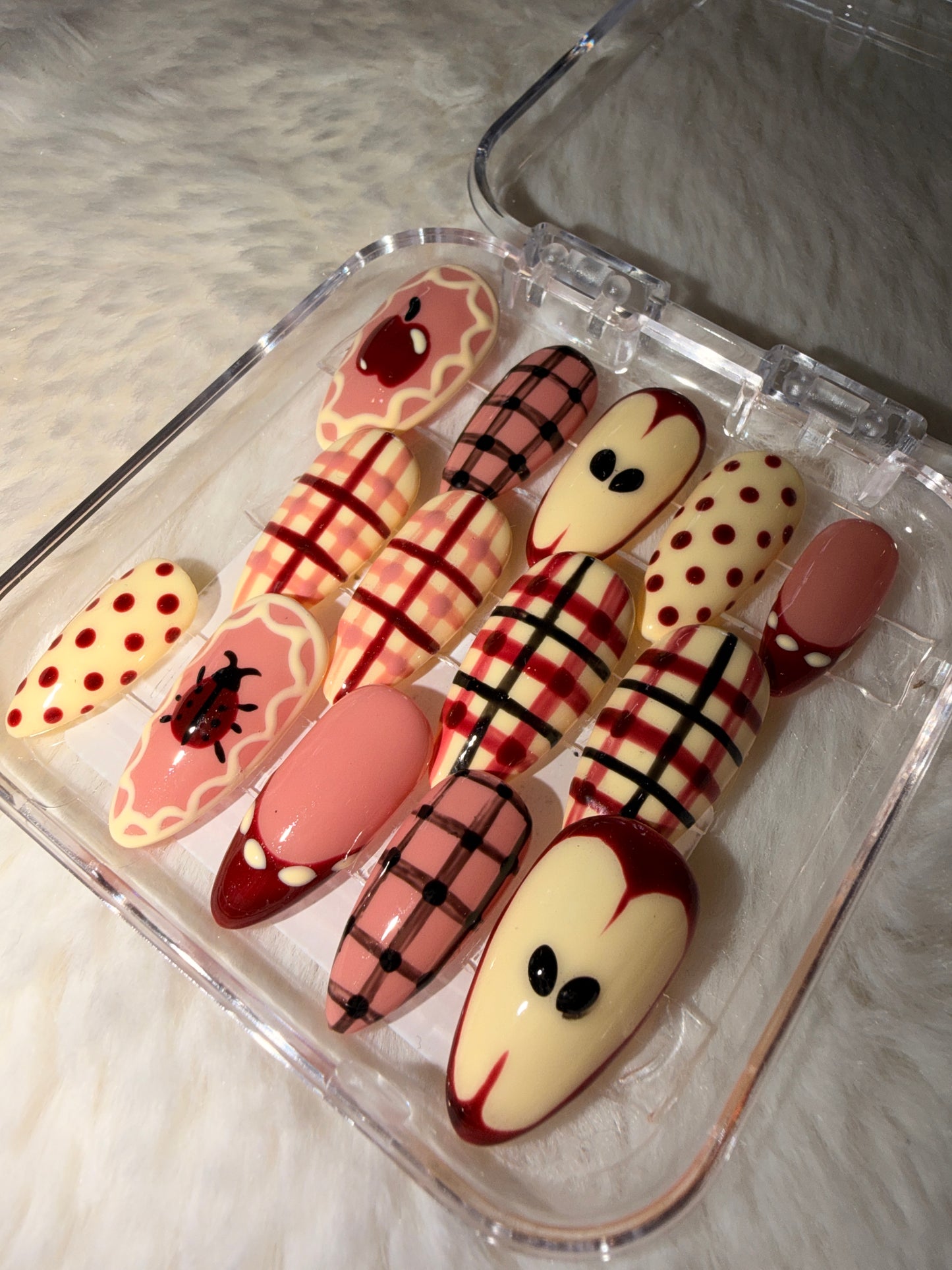Plaid Red Apple